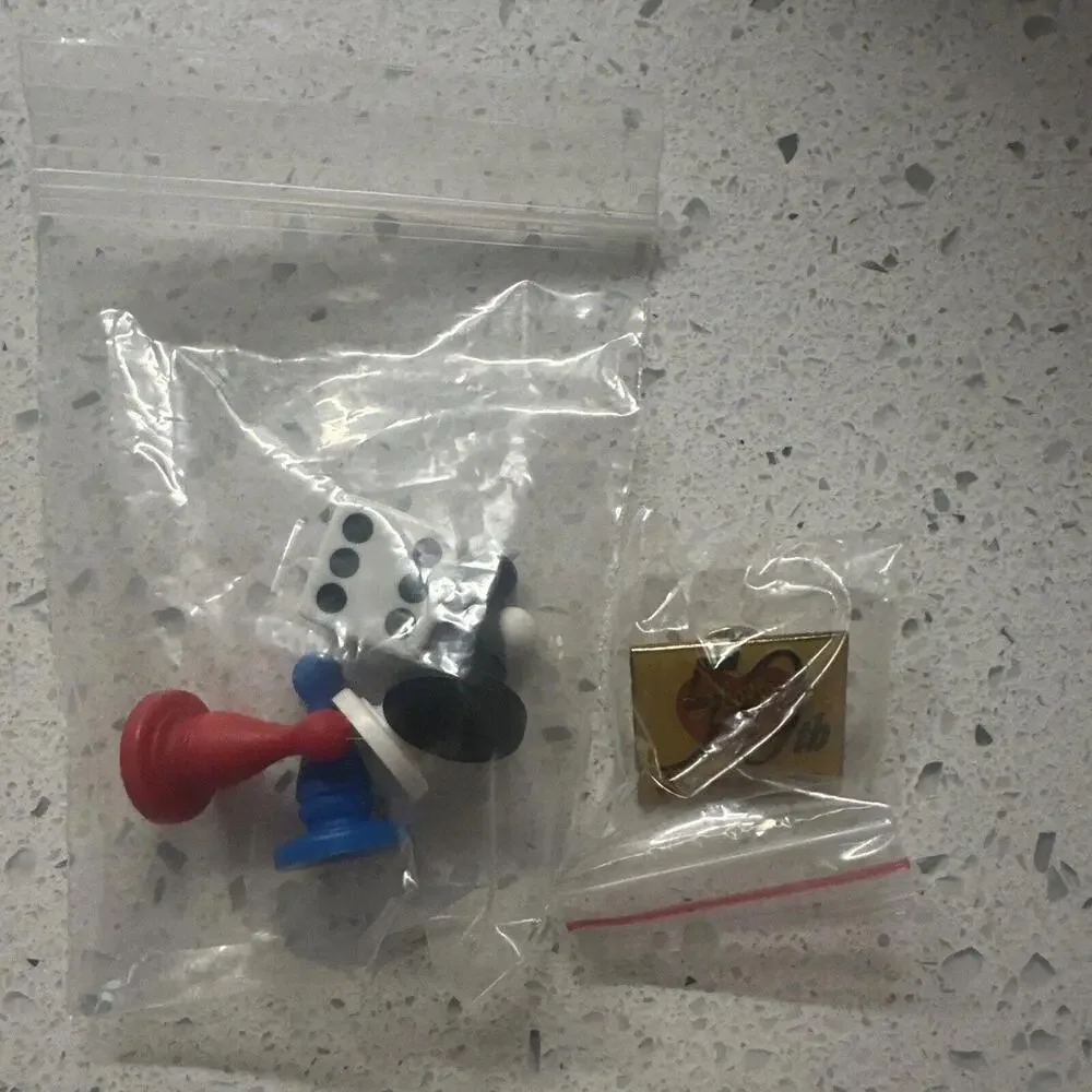 I Love‎ Lucy Trivia Game! W/ Pin. Still In Original Box. Hard To find